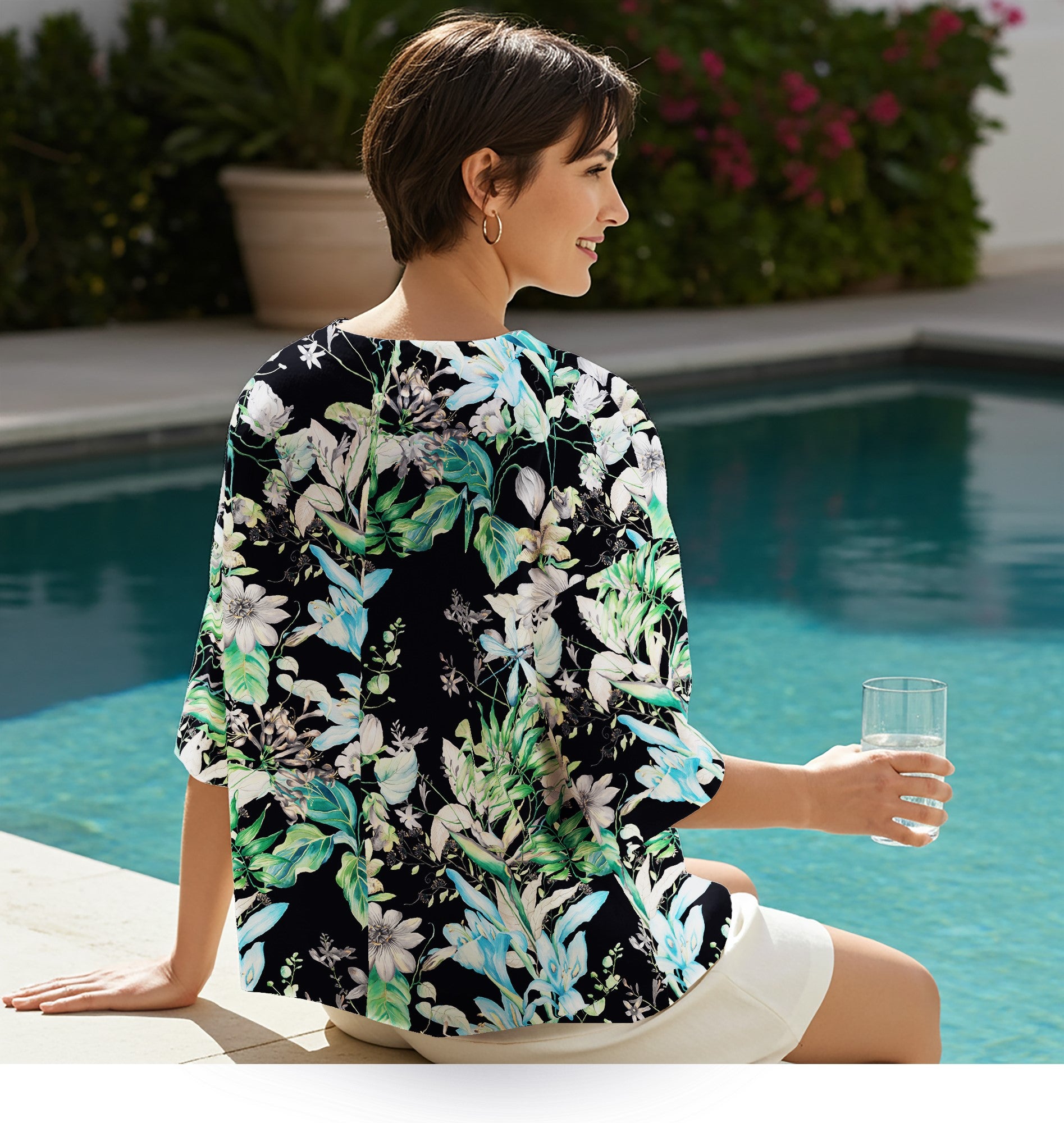 Women Casual Blouse 3/4 Sleeve Round Neck 76% Lyocell, 24% Nylon Green Aloha Night Garden