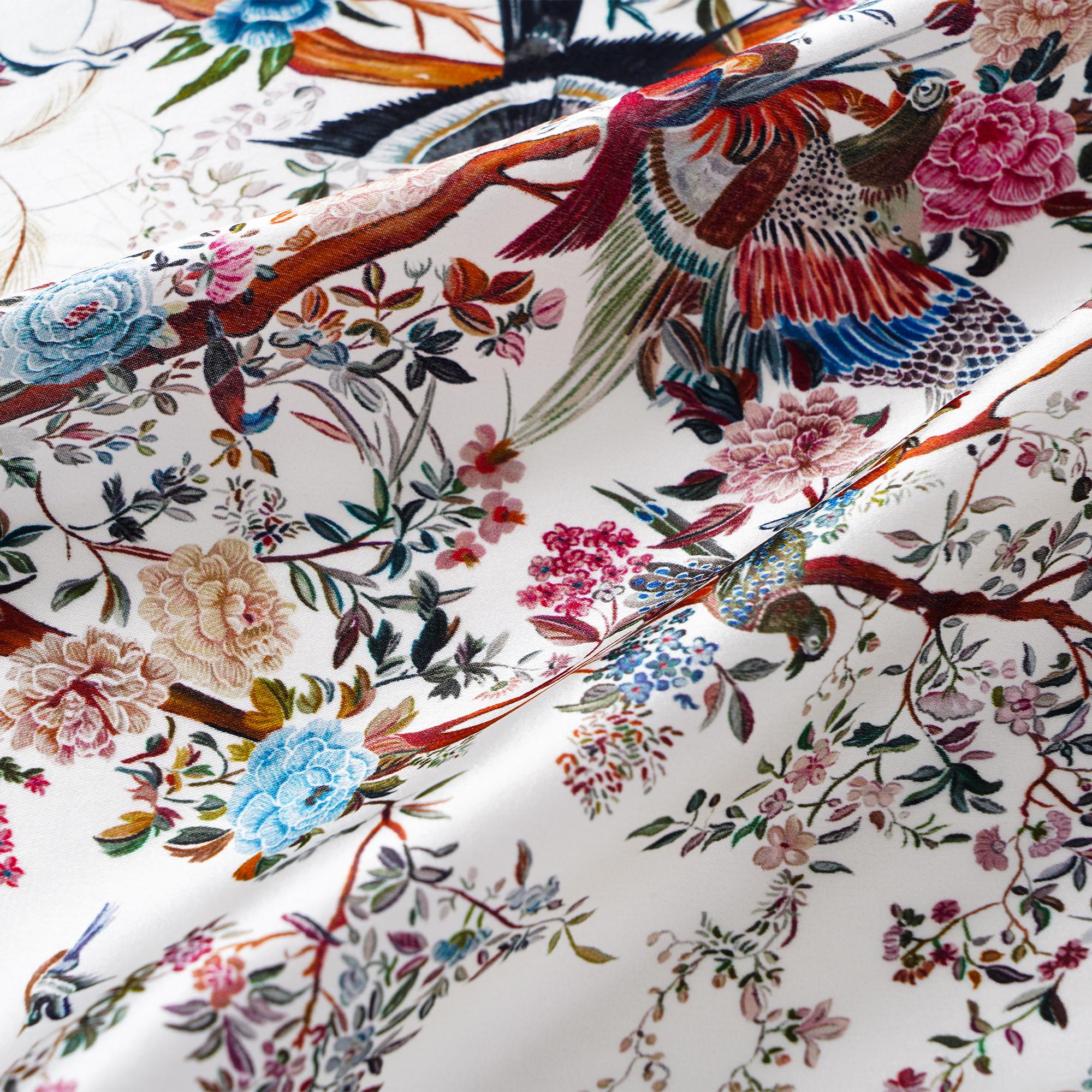 Blumenförmiger, rechteckiger Schal aus 100% Maulbeerseide - Frühlingsrausch