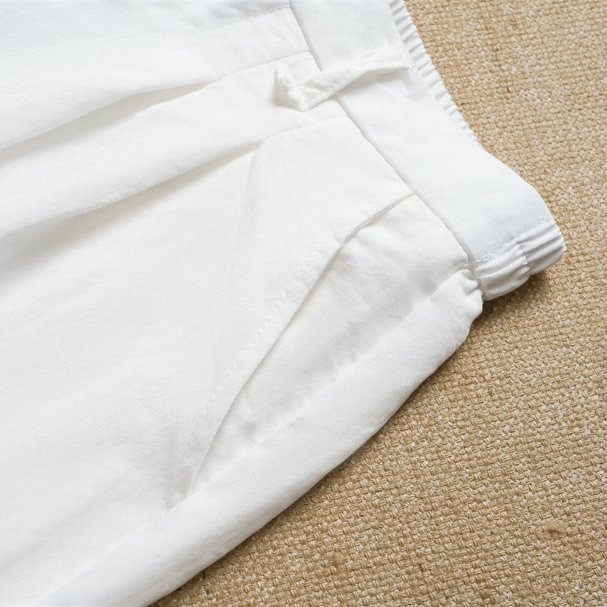 Yiume women's shorts, white linen, straight-leg design