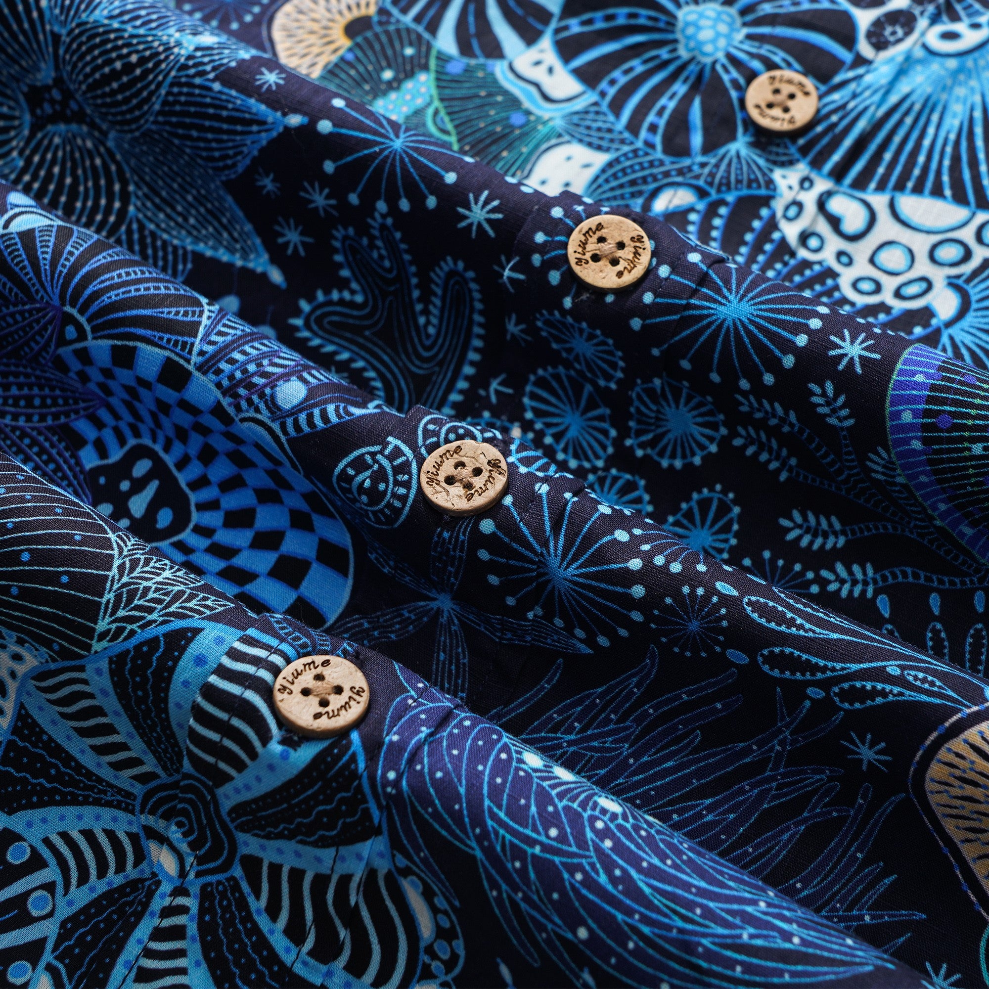 Yiume Sea Turtle Hawaiian Shirt For Men 100% Cotton Blue Shirt Short Sleeve Button-down Shirt