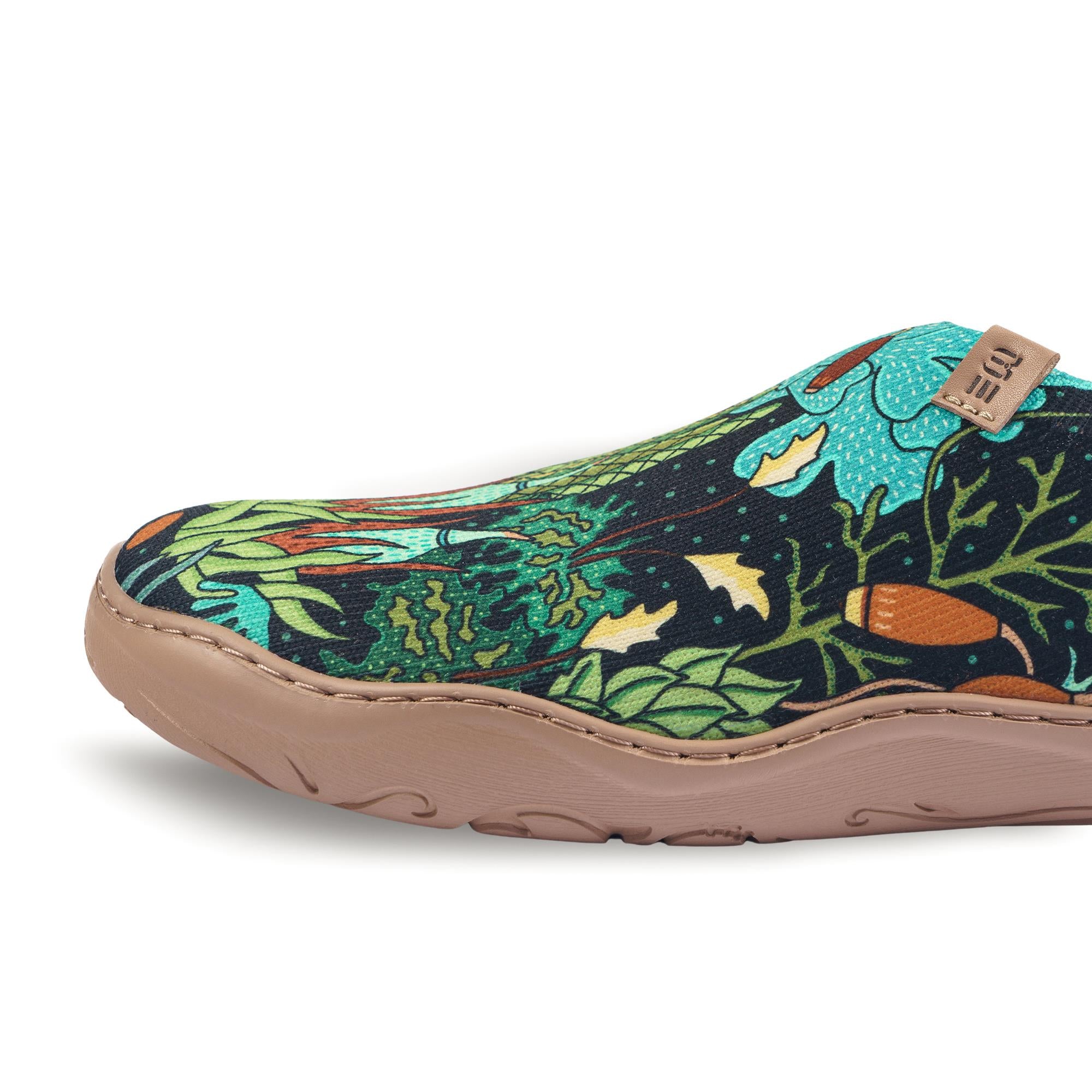 Moss Meadow von Ester Bernaldo de Quirós Frauen-Slip-on-Schuhe, bemaler Sneaker aus Leinwand