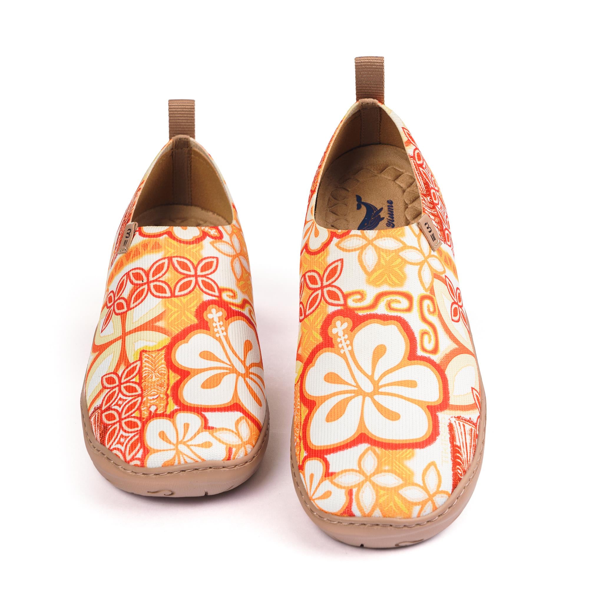 Tiki imprimer des chaussures à enfiler pour femmes par des baskets en toile peinte en tikirob