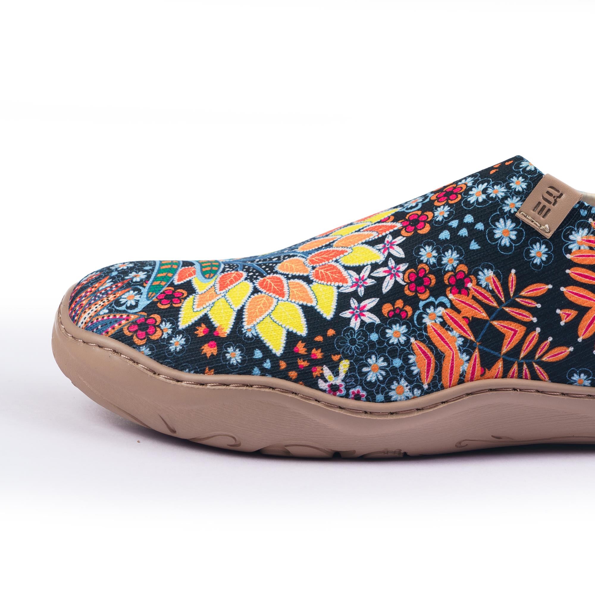 Quirky Plants Women's Slip-On Shoes Painted Canvas Sneakers Hawaiian-inspired Aloha Shirts For Men - Premium Collection