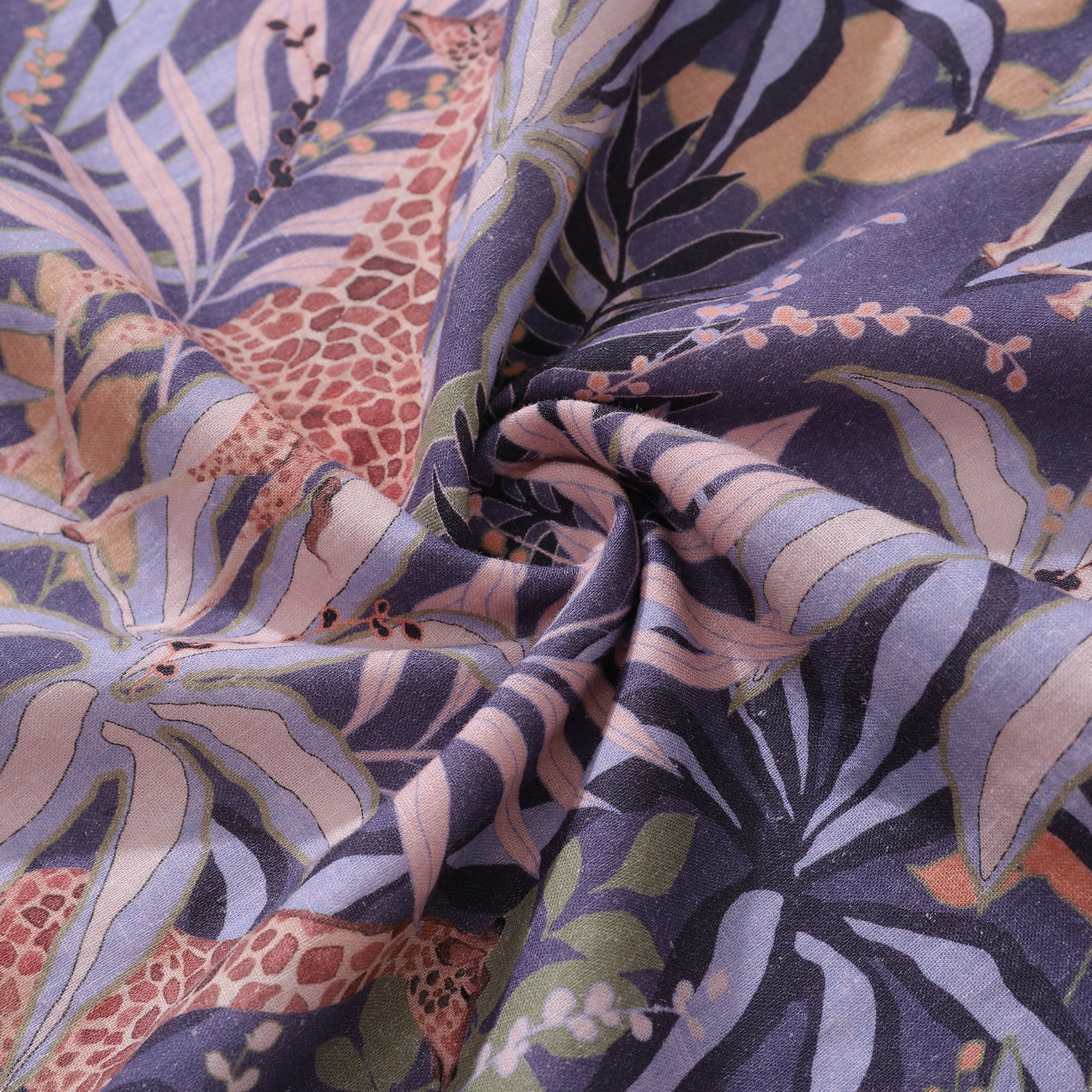 Robe hawaïenne pour femmes Robe de vacances tropicale Imprimé girafe tropical par Samantha O' Malley Robe à col en V