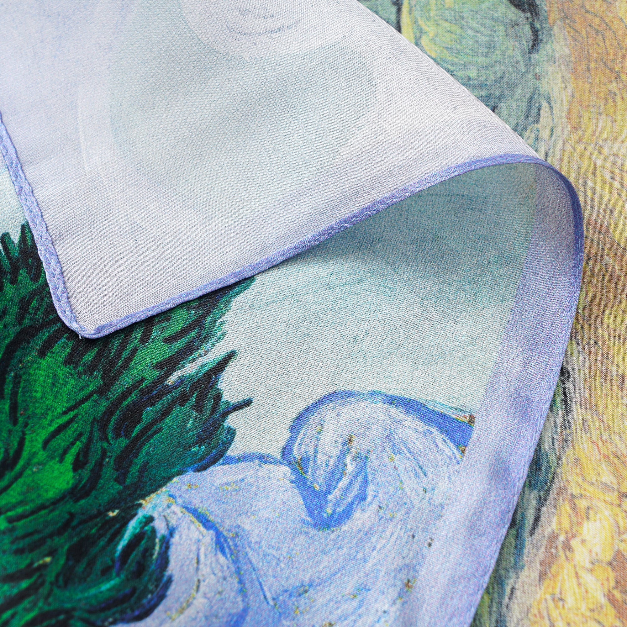 Écharpe carrée florale 100% Mulberry Silk Wheat Fields in Azure Harmony Wheat Fields in Azure Harmony 100% Silk 53 * 53CM