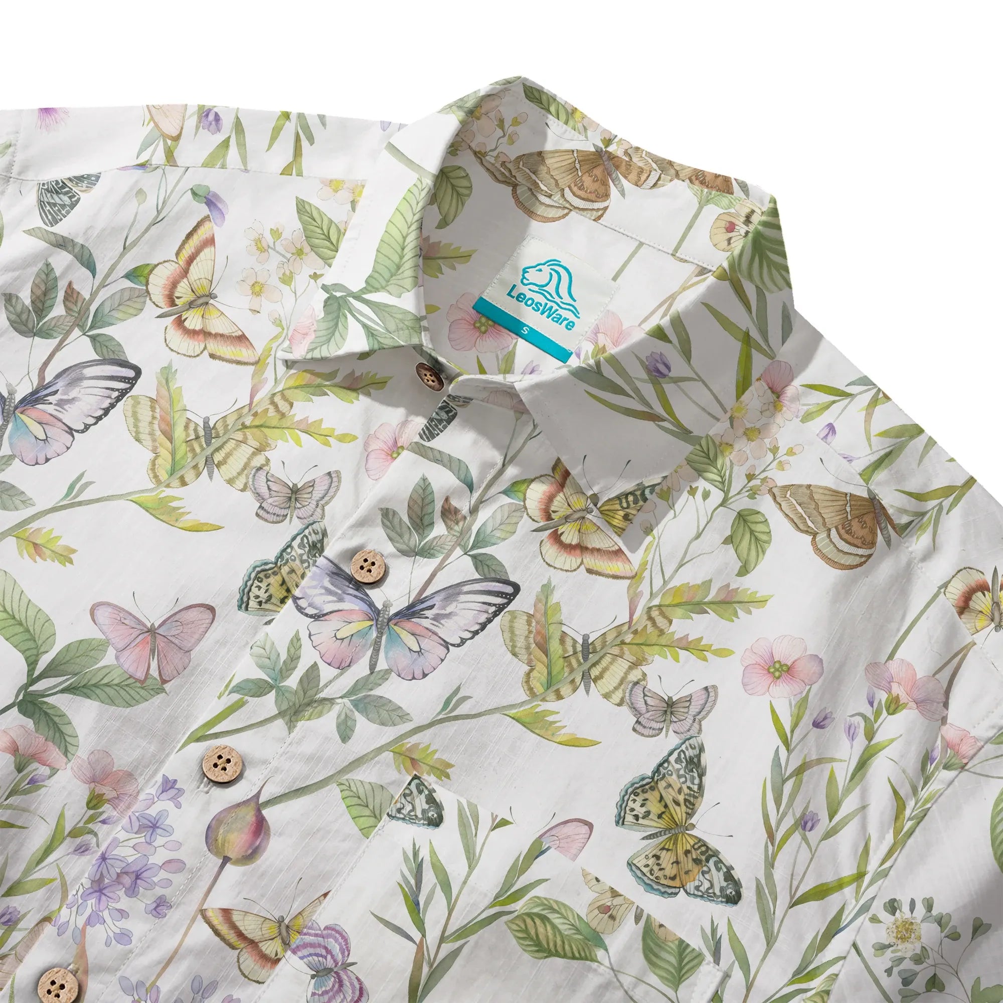 Green Hawaiian shirt with short sleeves and button-up