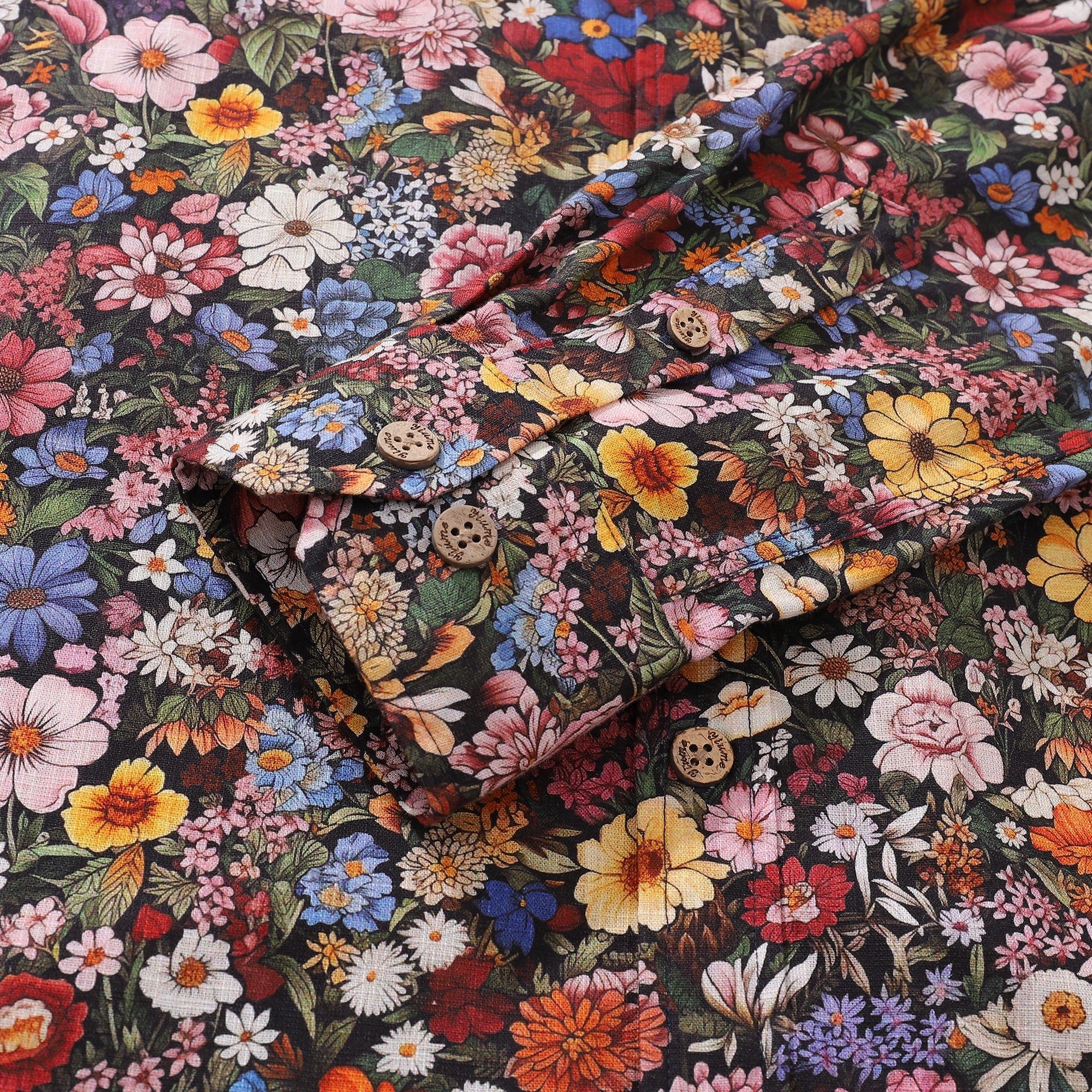 Chemise hawaïenne à manches longues pour hommes parmi les fleurs, chemise Aloha en coton à boutons.