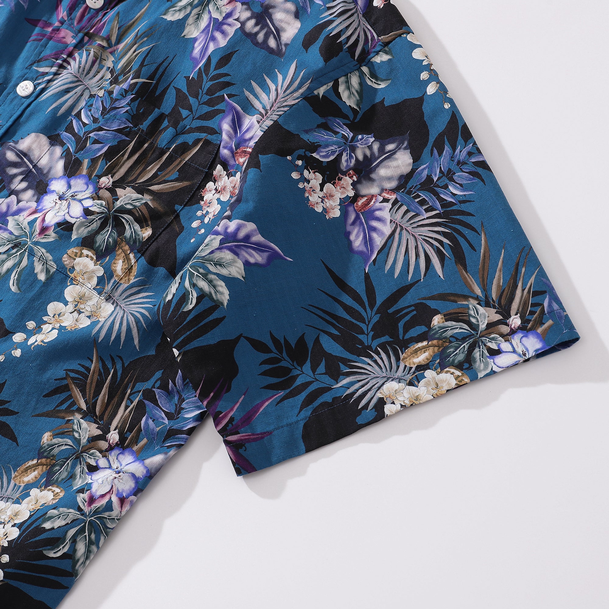 Chemise boutonnée 100% coton à imprimé floral orchidée peinte à la main bleu foncé