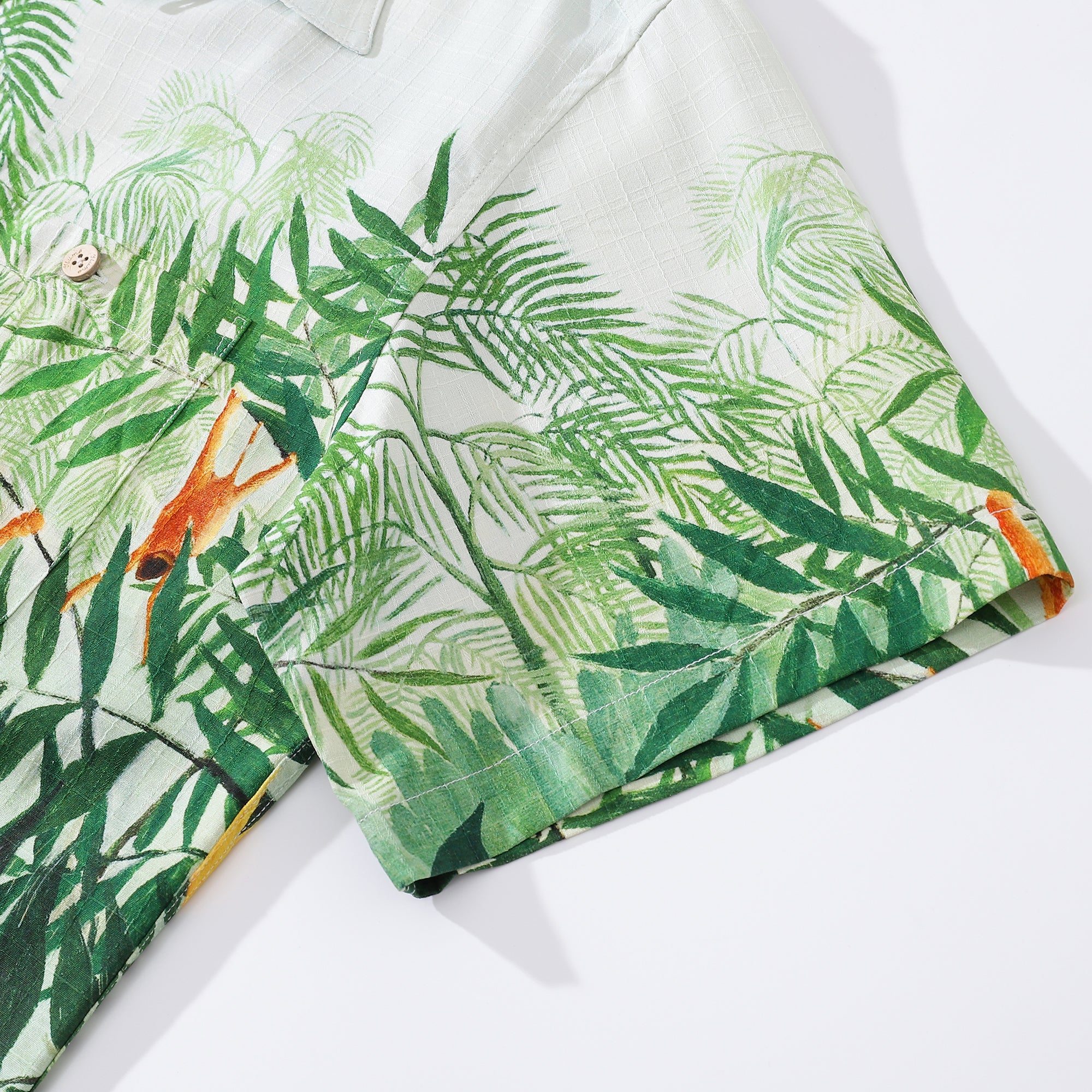 Camisa hawaiana vintage de la década de 1950 para bosque tropical y camisa de monos cuello de campamento 100% seda