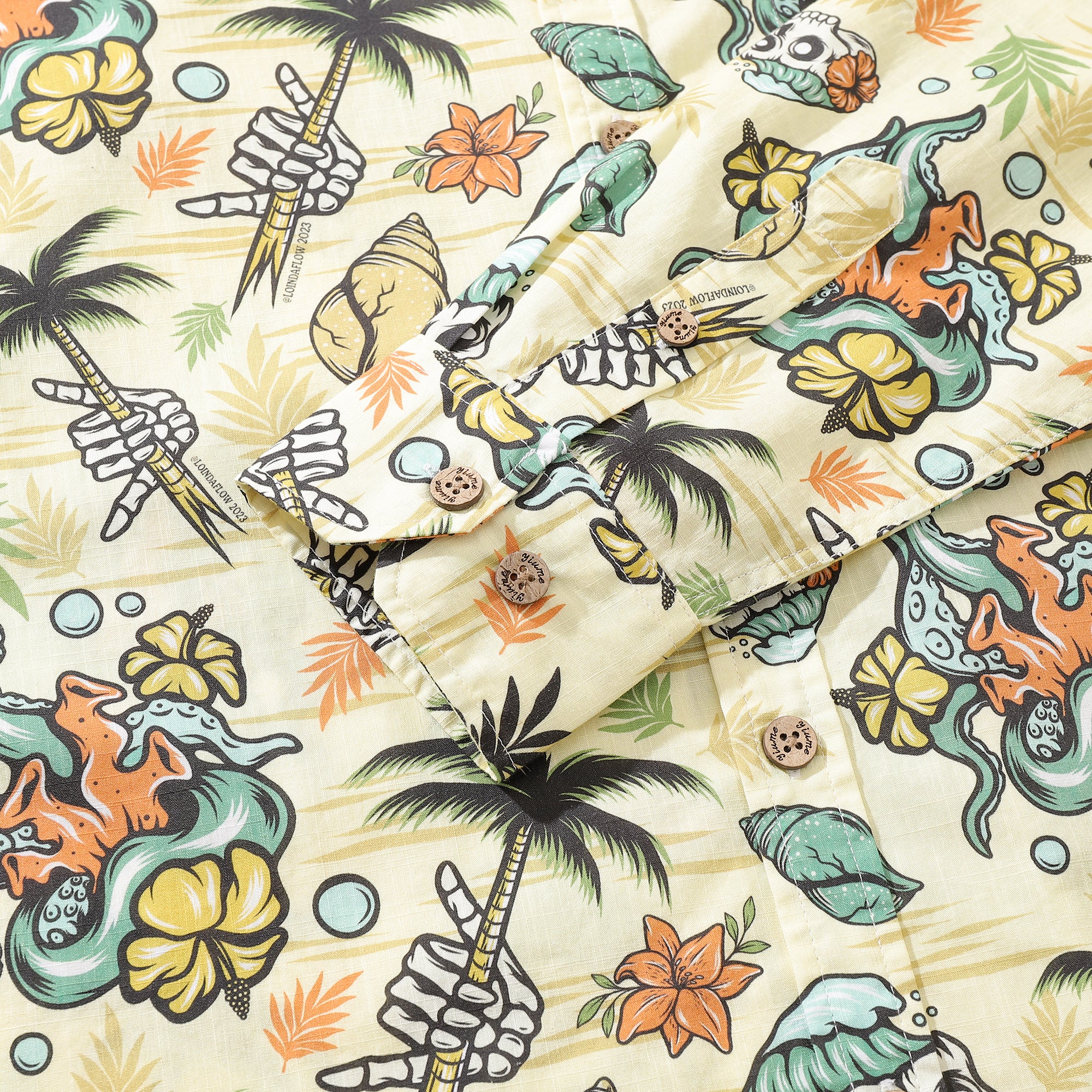 Herren-Hawaiihemd „Mystic Tropics Print“ von Loinda Flow Baumwoll-Button-Down-Langarm-Aloha-Hemd