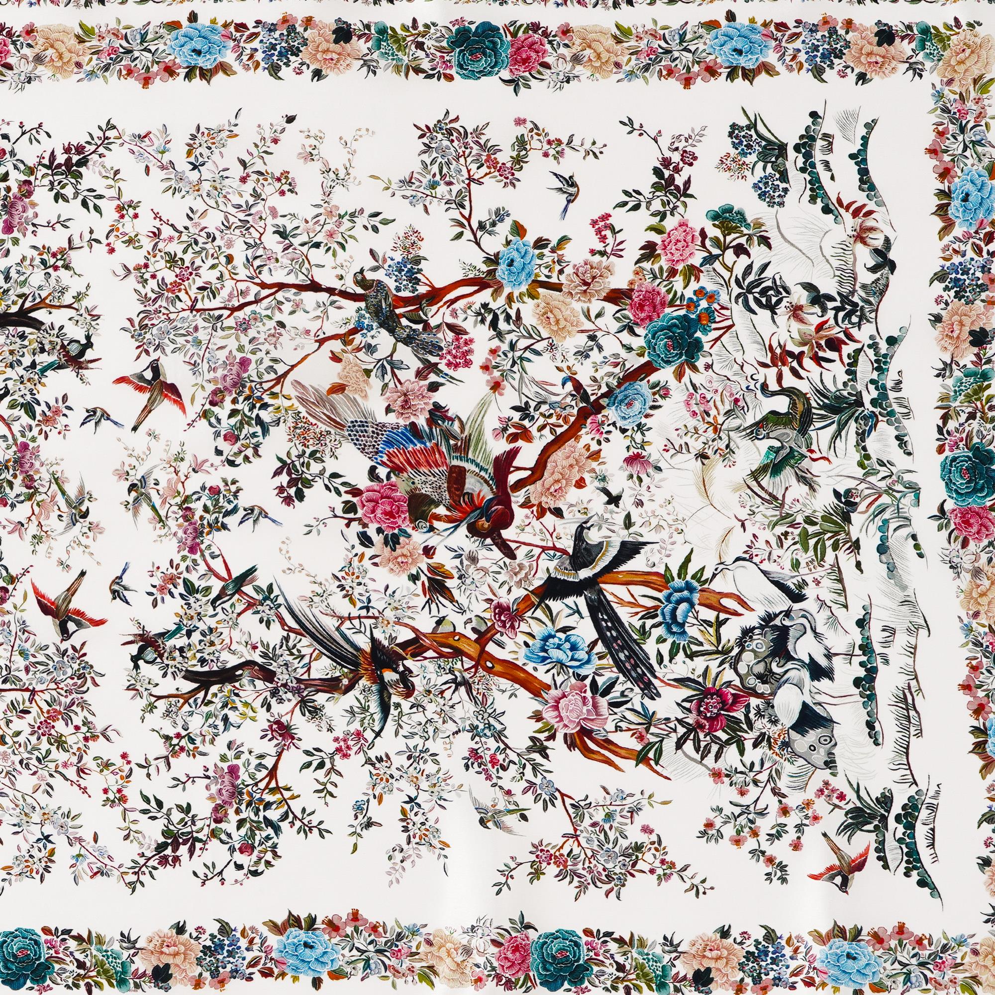 Blumenförmiger, rechteckiger Schal aus 100% Maulbeerseide - Frühlingsrausch