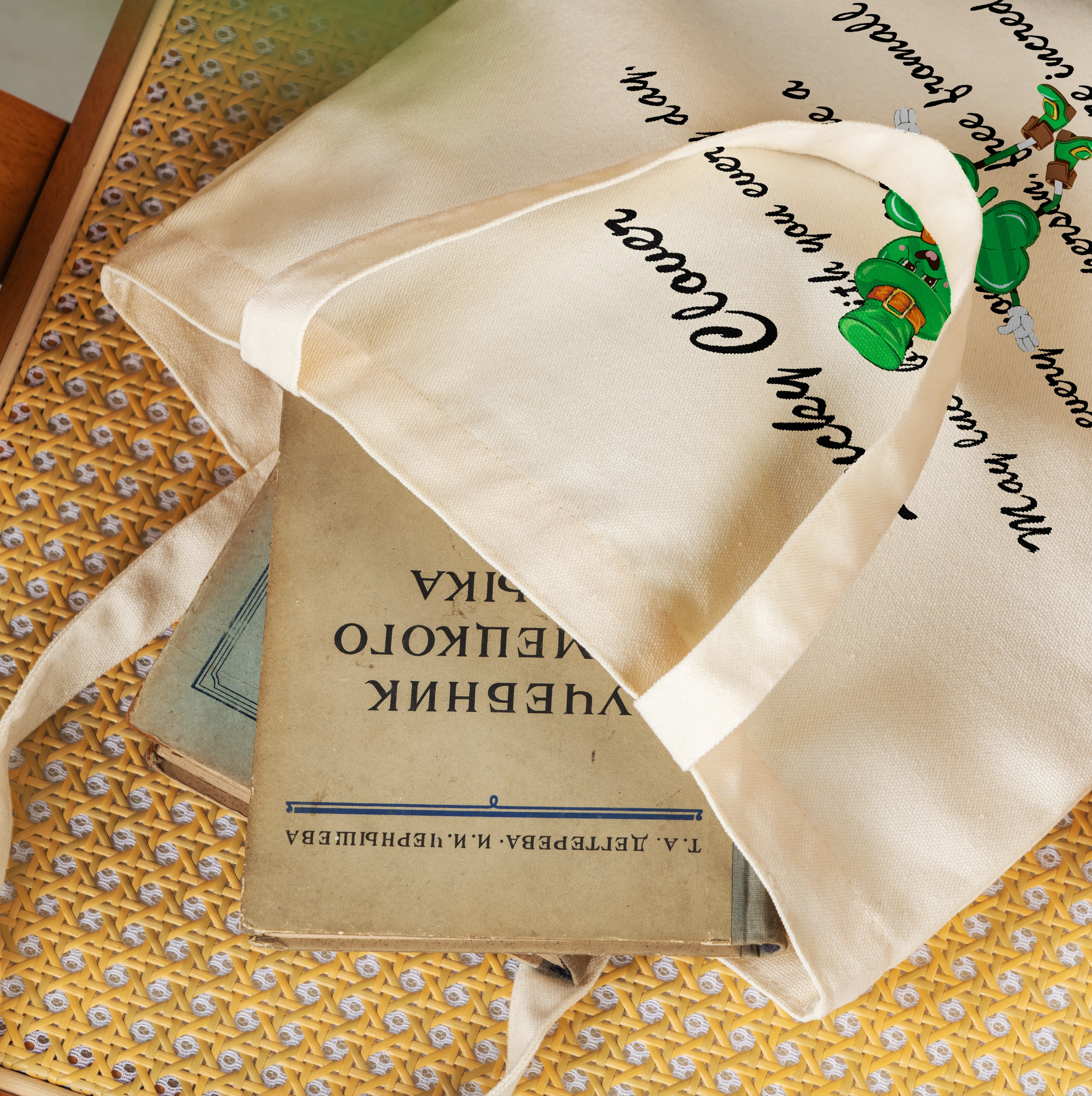 699e098b14d44714b16f72dda3332916