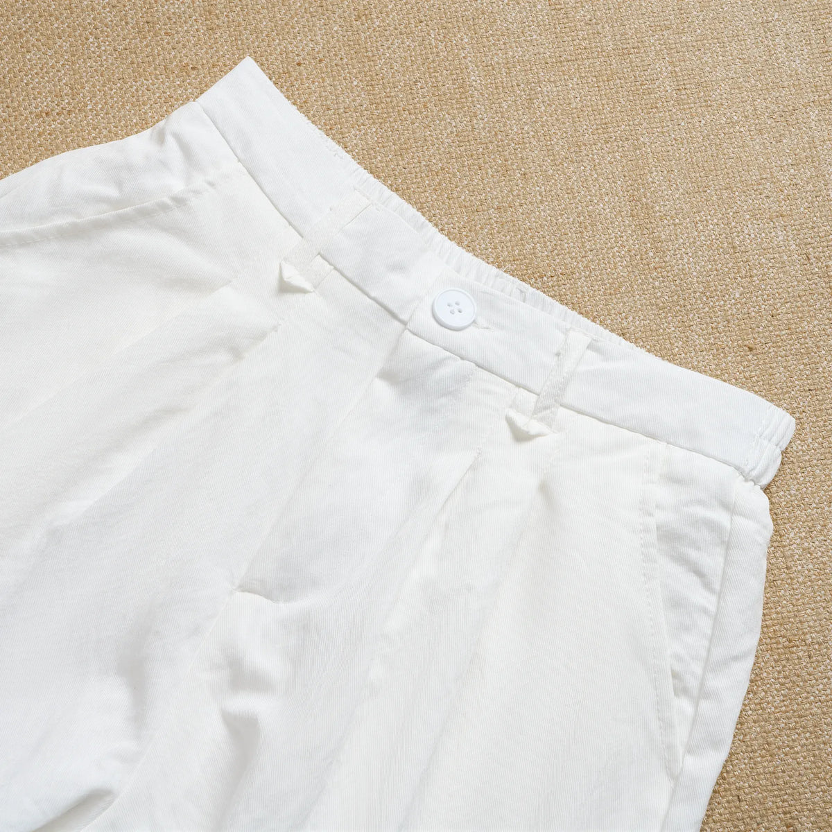 White linen shorts for women, relaxed fit, classic style