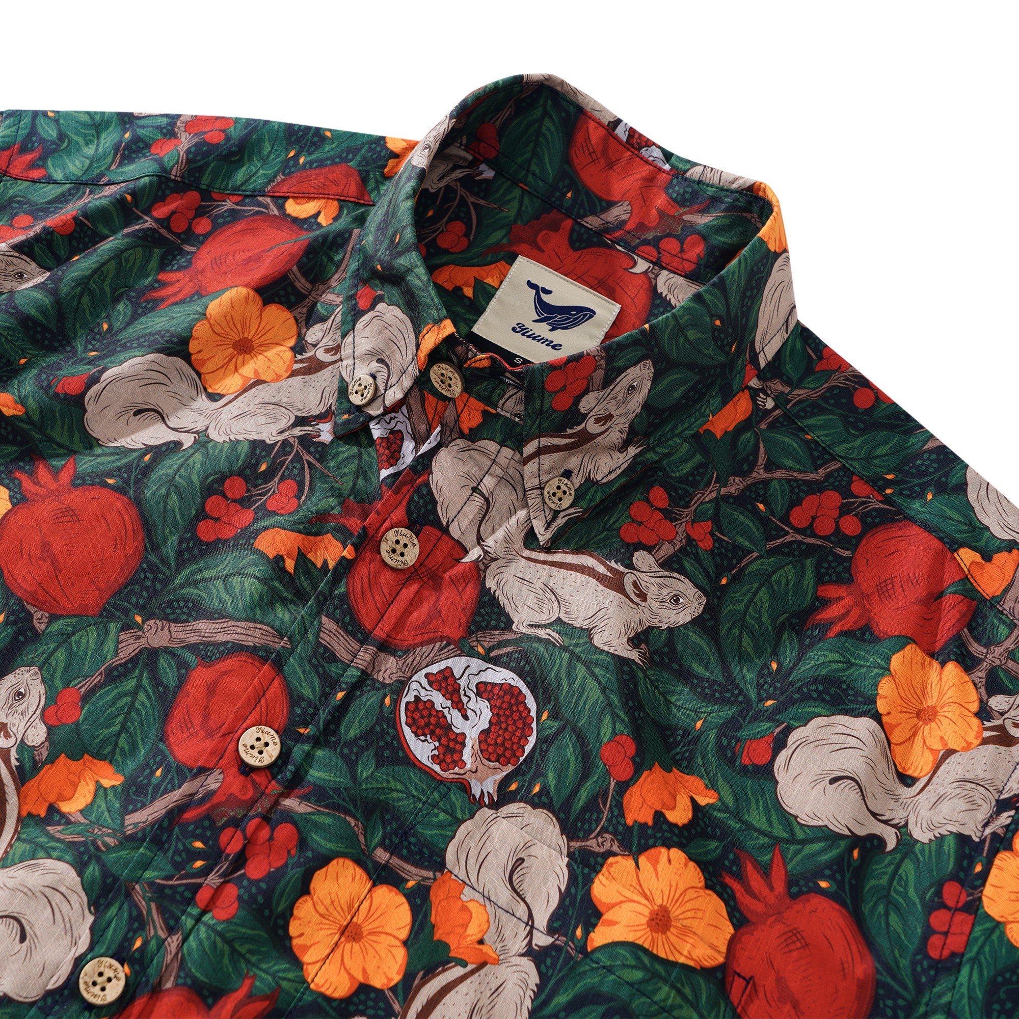 Herren-Hawaiian-Hemd Kurzärmel Button 100% Baumwollgrün Aloha Granatapfelhain von Pallavi Chaudhary