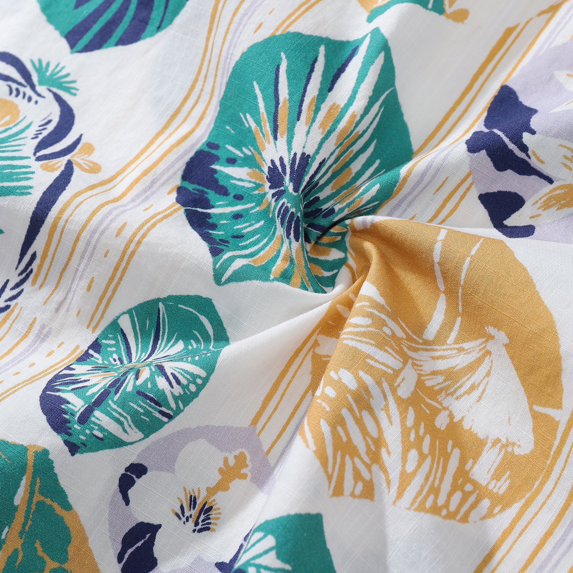 Striped Base Fabric with Vintage Tropical Flower Print Short-Sleeved Hawaiian Shirt